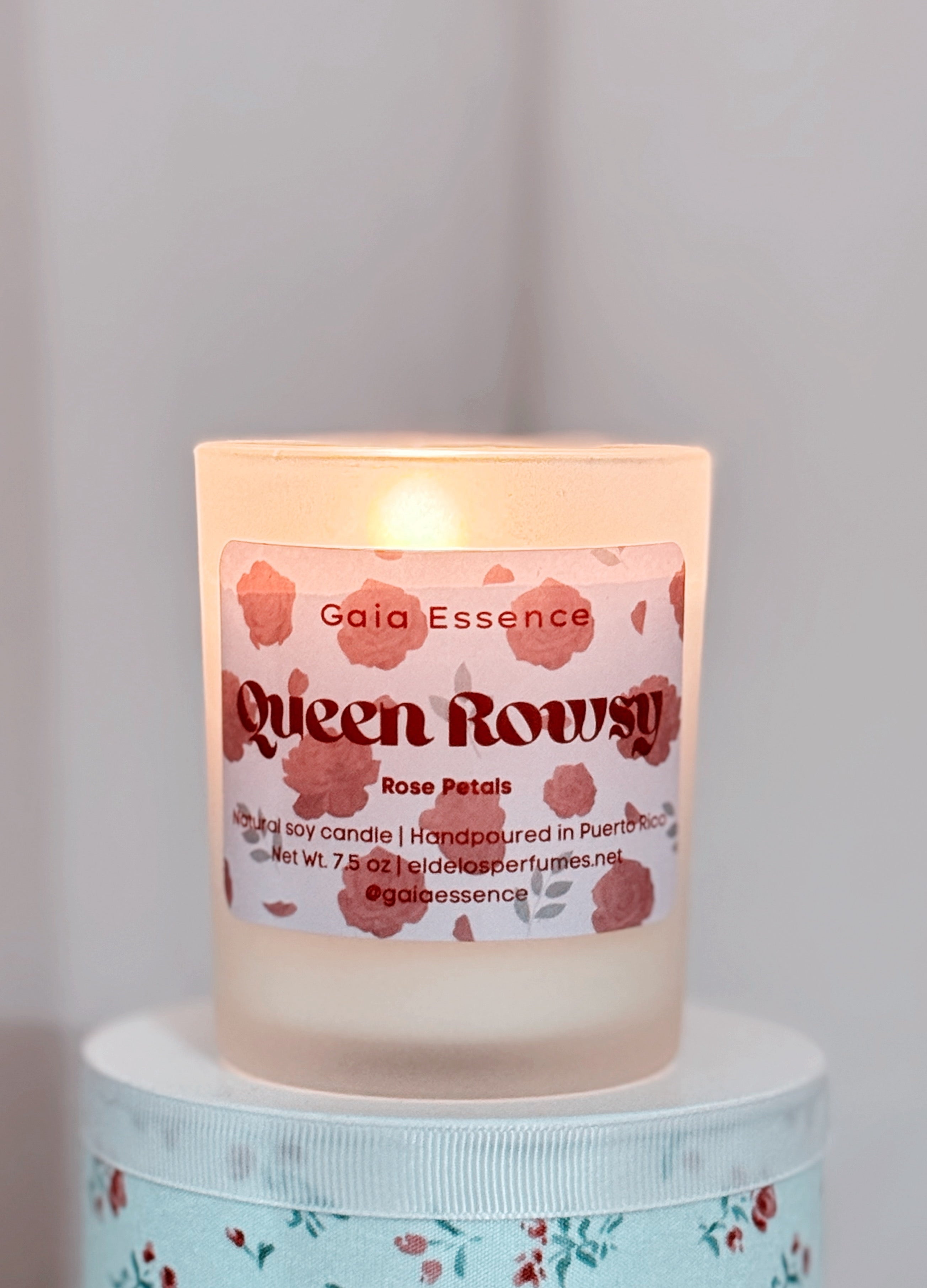 QUEEN ROWSY Candle - Rose Petals